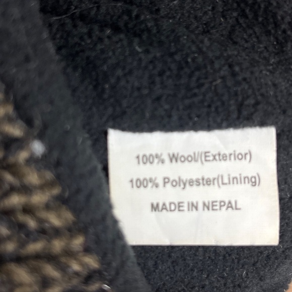 Kathmandu Kids Wool Hand-knit Animal Winter Hat - Picture 5 of 5